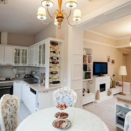 Apartament Riverside Elegance In The Heart Of